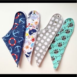 💕 Drool Bibs (Set of 4)